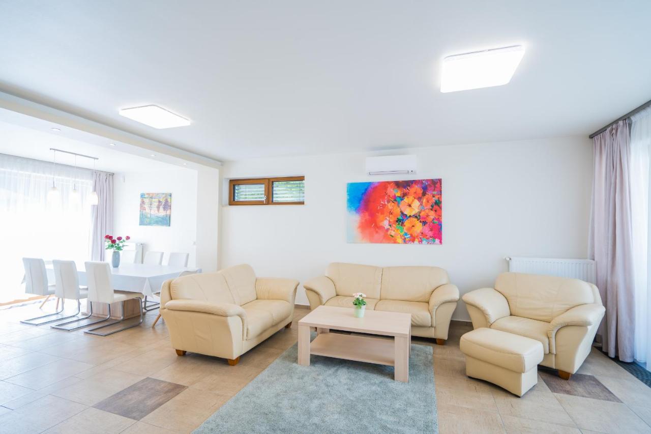 Silver Lodge שיופוק מראה חיצוני תמונה